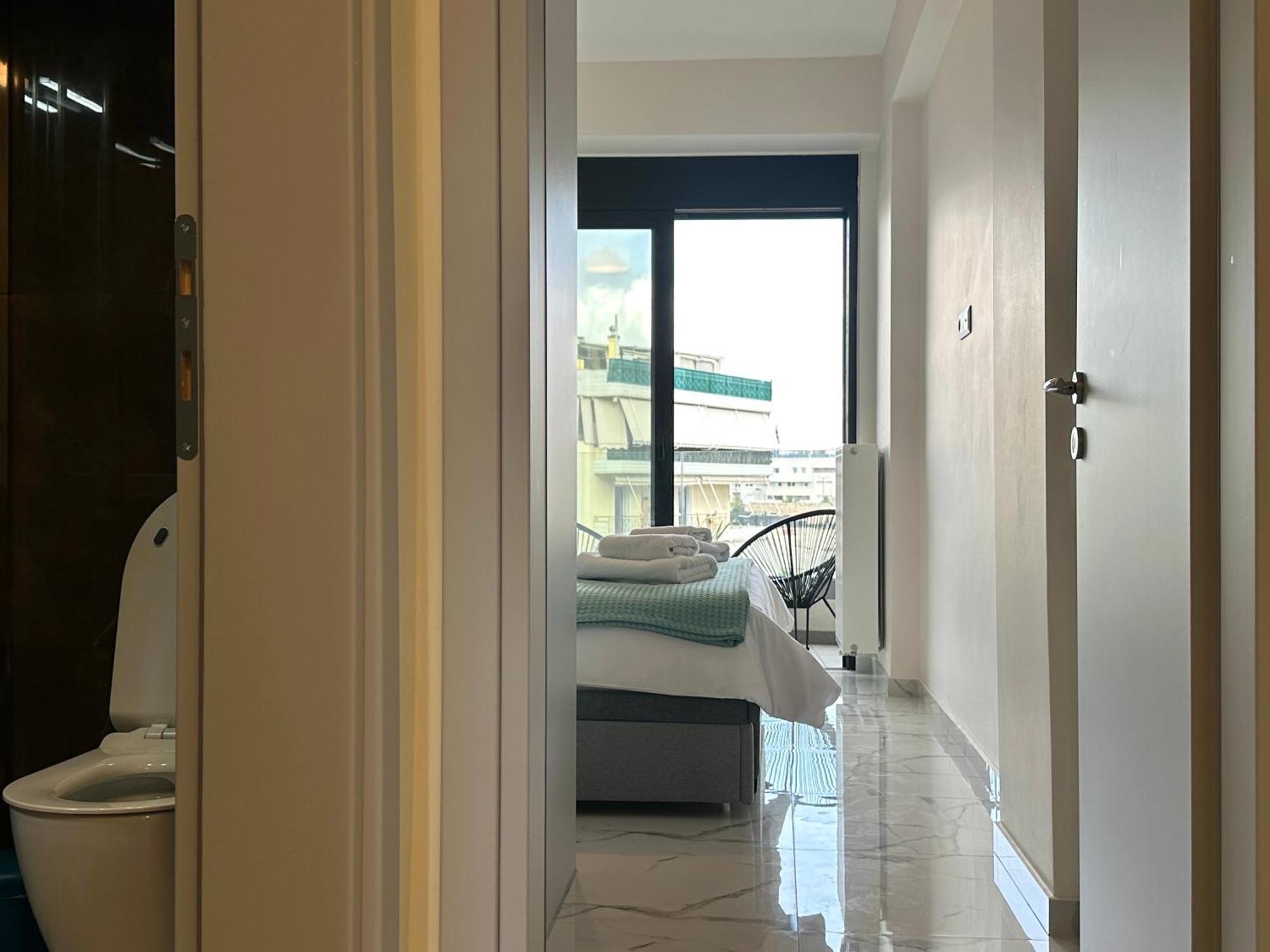 Sky - Cloud9 In The Appartement Athene